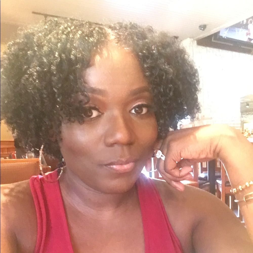 Meet your Posher, Latoya